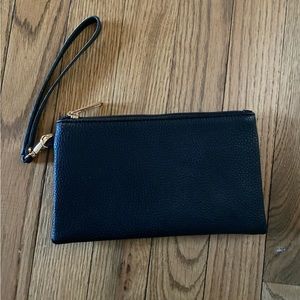 Black wristlet